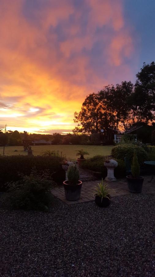 Tyreda Bed & Breakfast Ennis Bagian luar foto